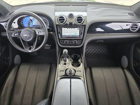 Used 2018 Bentley Bentayga AWD/4WD image 9