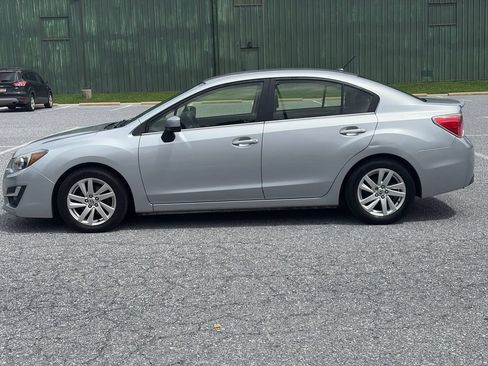 Used 2015 Subaru Impreza 2.0i Premium AWD/4WD image 4