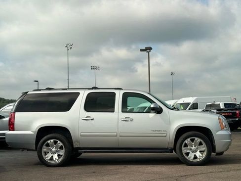 Used 2013 GMC Yukon XL SLE w/ Convenience Package AWD/4WD image 33