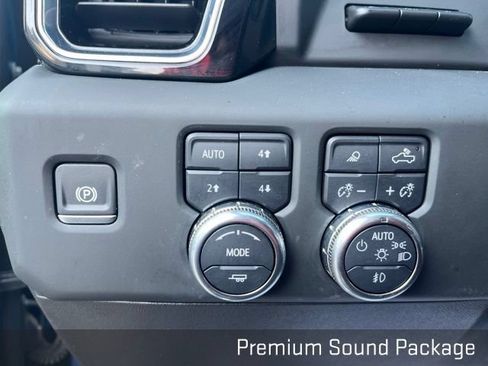 Used 2024 GMC Sierra 2500 Denali w/ Denali Reserve Package AWD/4WD image 21