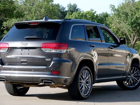 Used 2017 Jeep Grand Cherokee Summit w/ Platinum Series Group image 3