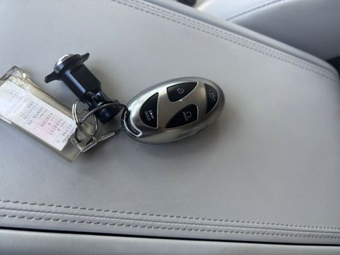 Used 2025 Hyundai Santa Fe SEL AWD/4WD image 28