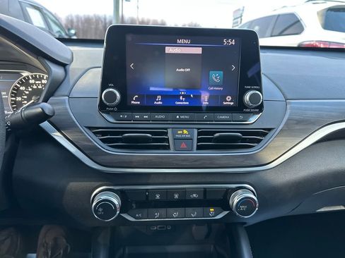 Used 2023 Nissan Altima 2.5 SV image 23