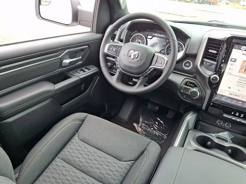 New 2026 RAM 1500 4x4 Crew Cab image 10