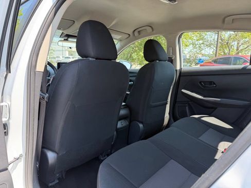 Used 2025 Nissan Sentra SV FWD image 25