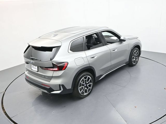 Used 2025 BMW X1 xDrive28i w/ Convenience Package AWD/4WD image 39