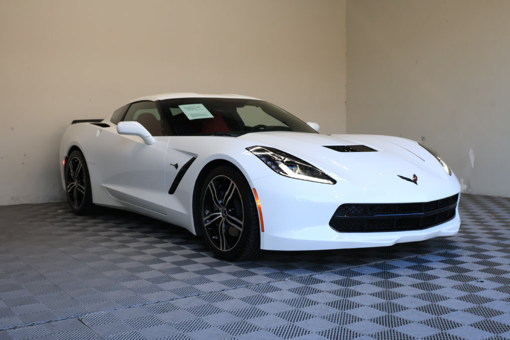 Used 2017 Chevrolet Corvette Stingray Coupe w/ Carbon Flash Badge Package RWD image 6