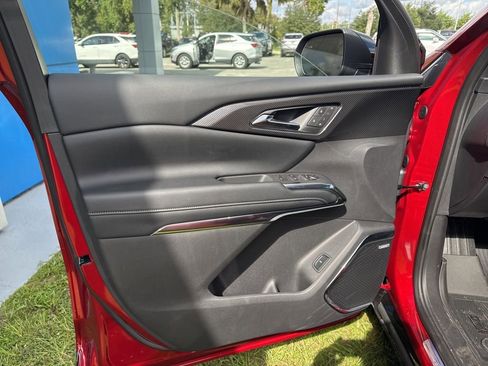 New 2025 Chevrolet Traverse High Country w/ LPO, Floor Liner Package image 12