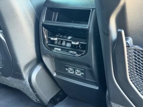 Used 2025 Jeep Grand Cherokee Laredo w/ Trailer Tow Package AWD/4WD image 11