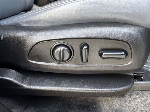 Used 2019 Buick Enclave Essence image 77