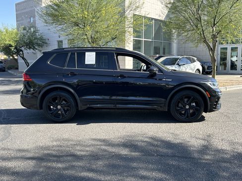 Certified 2024 Volkswagen Tiguan SE R-Line FWD image 5