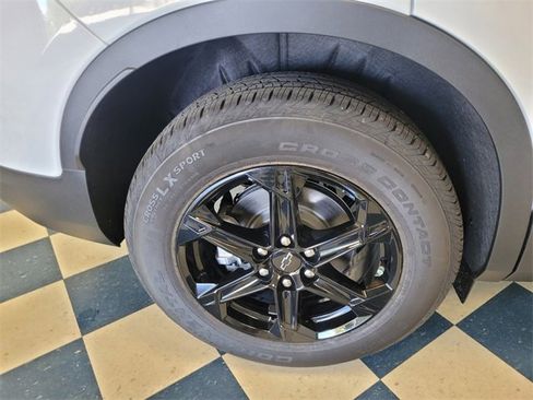 New 2025 Chevrolet Blazer LT w/ Sound & Technology Package image 12