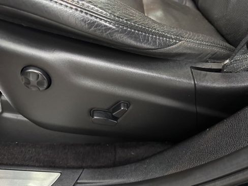 Used 2019 Jeep Grand Cherokee SRT image 10