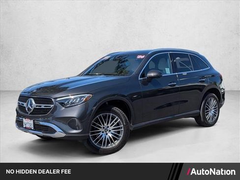 Certified 2026 Mercedes-Benz GLC 300 image 1