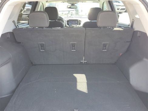 Certified 2022 GMC Terrain SLE w/ Driver Convenience Package image 10