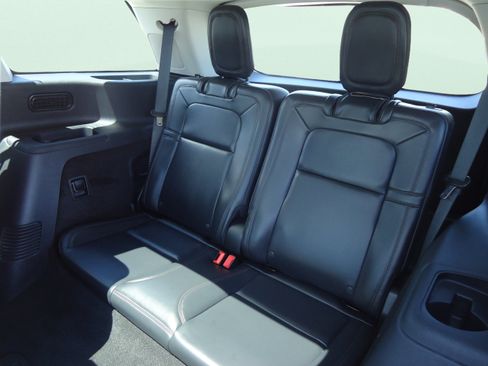 Used 2025 Lincoln Aviator Reserve w/ Equipment Group 201A AWD/4WD image 30