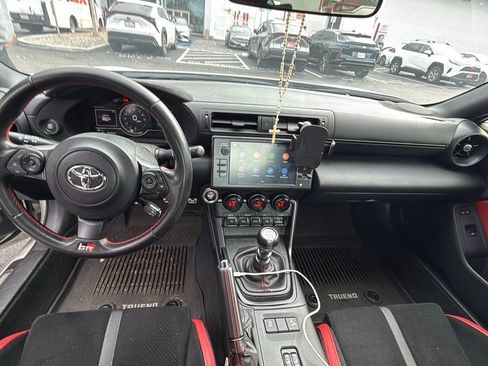 Certified 2024 Toyota GR86 TRUENO Edition image 5