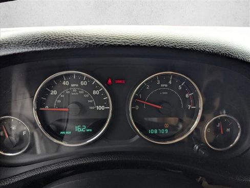 Used 2011 Jeep Wrangler Rubicon w/ PWR Convenience Group AWD/4WD image 11