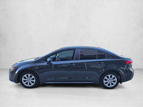 Used 2025 Toyota Corolla LE FWD image 9