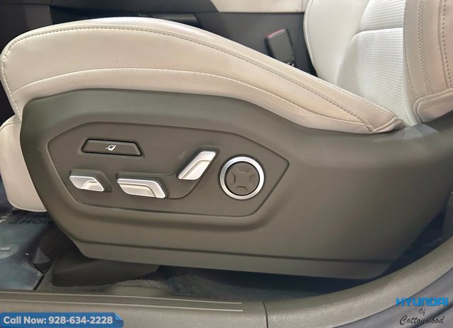Used 2025 Hyundai Santa Fe Calligraphy AWD/4WD image 33