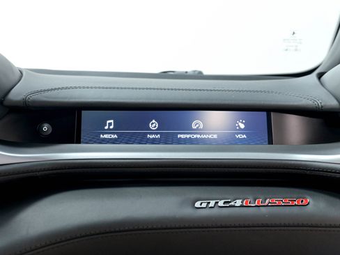 Used 2017 Ferrari GTC4Lusso AWD/4WD image 56