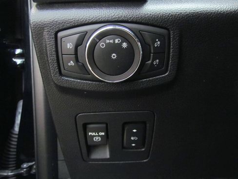 Used 2018 Ford F150 XLT w/ Equipment Group 302A Luxury RWD image 29