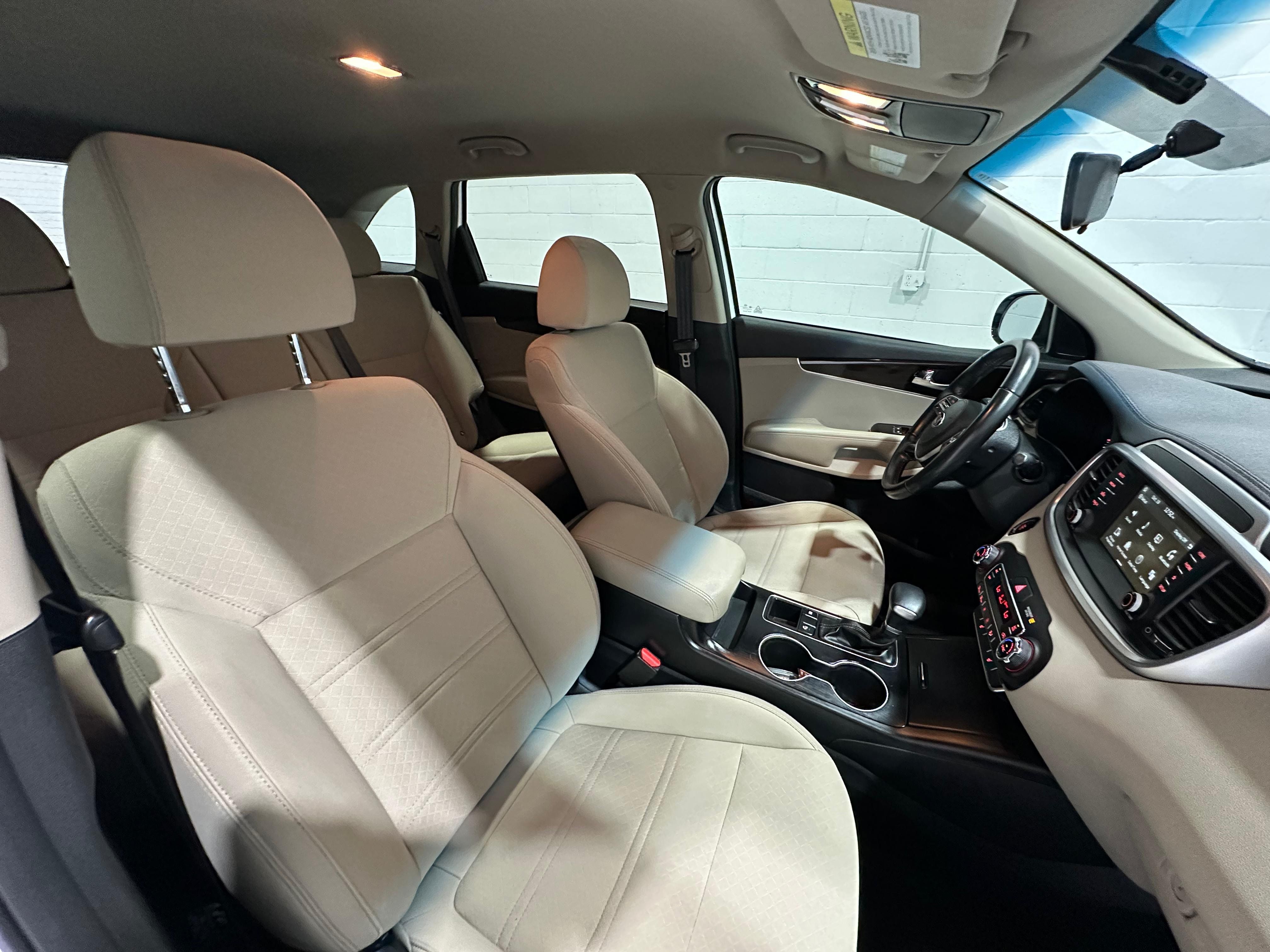 Used 2020 Kia Sorento S FWD image 14