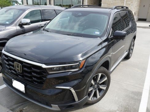 Used 2024 Honda Pilot Elite image 7