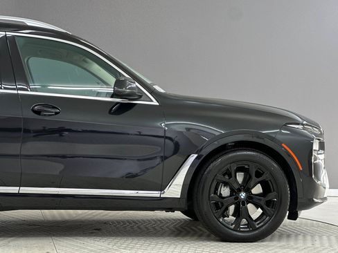 Used 2025 BMW X7 xDrive40i w/ Premium Package AWD/4WD image 37
