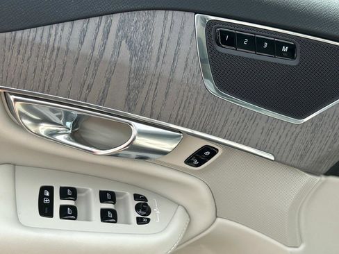 New 2025 Volvo XC90 T8 Plus w/ Protection Package Premier image 20