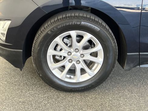 Used 2021 Chevrolet Equinox LS w/ LS Convenience Package image 27