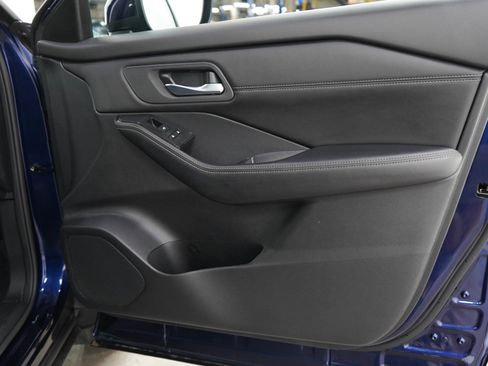 Used 2024 Nissan Rogue SV w/ SV Premium Package AWD/4WD image 9