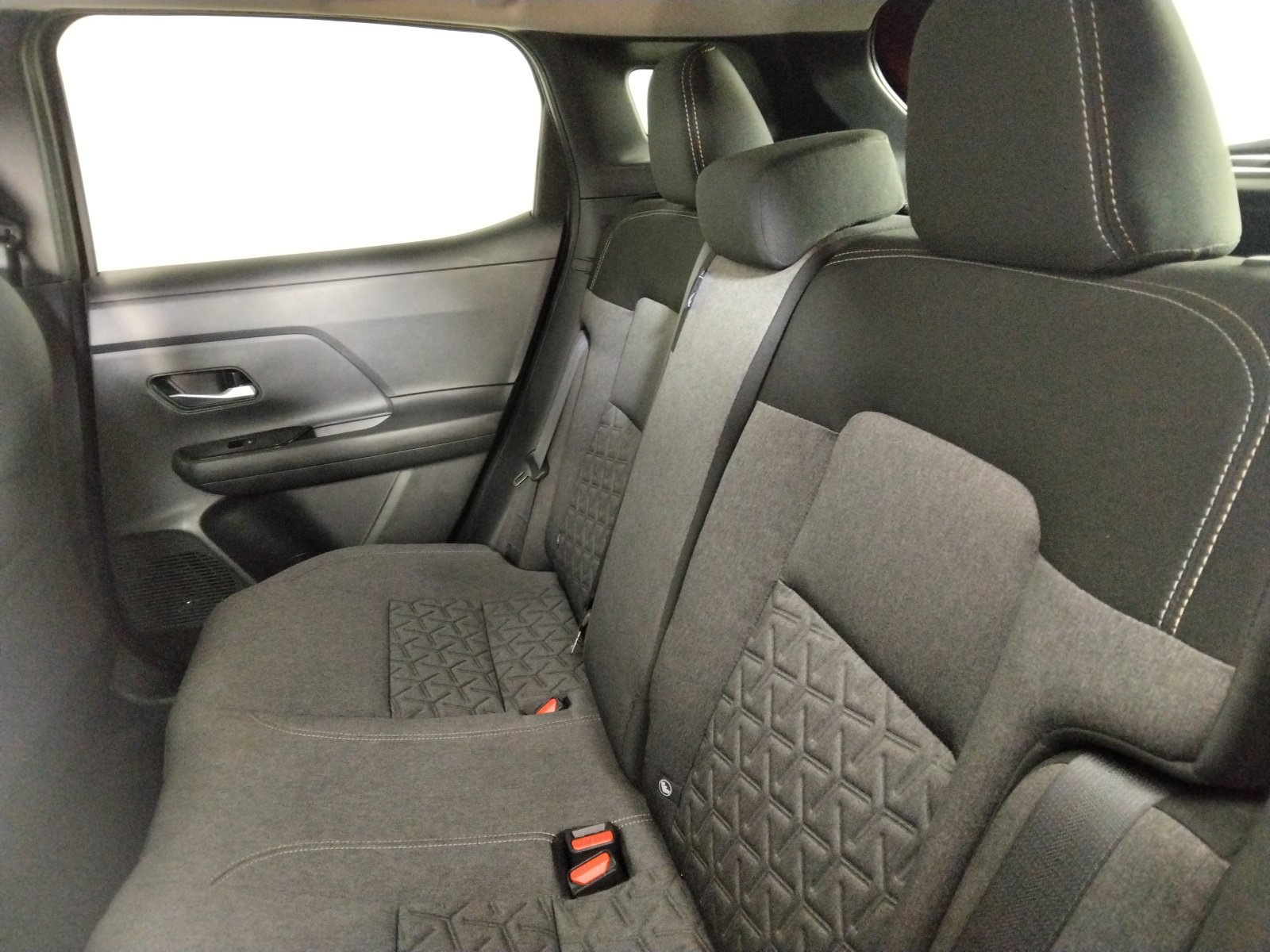Used 2026 Nissan Kicks SV FWD image 24