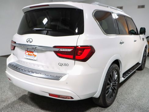 Used 2024 INFINITI QX80 Luxe w/ Cargo Package image 7