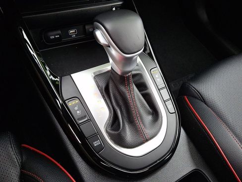 Certified 2022 Kia Forte GT w/ GT2 Package image 16