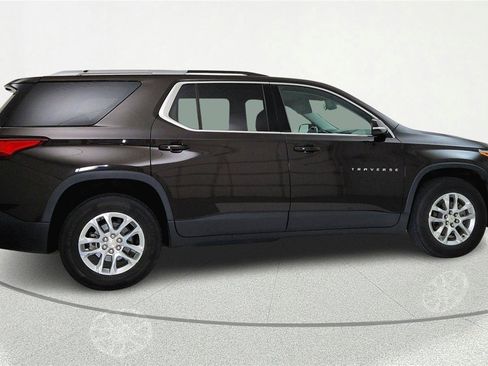 Used 2018 Chevrolet Traverse LT FWD image 4