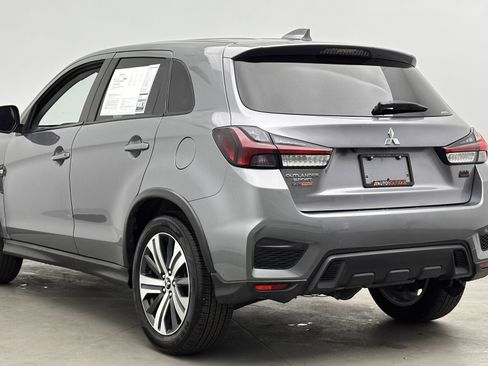 Used 2023 Mitsubishi Outlander Sport ES image 5