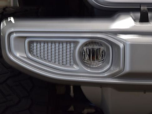 Used 2024 Jeep Wrangler Sahara w/ Technology Group image 12