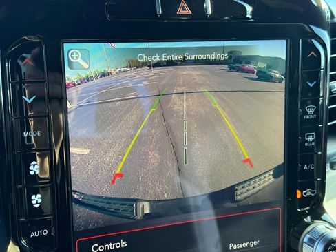 Used 2019 RAM 1500 Big Horn AWD/4WD image 21