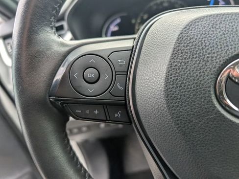 Used 2020 Toyota RAV4 XSE image 17