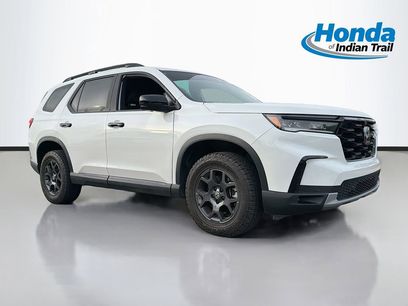 Used 2025 Honda Pilot TrailSport