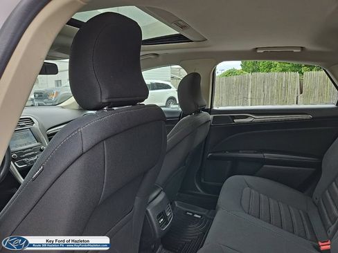 Used 2019 Ford Fusion SE FWD image 41