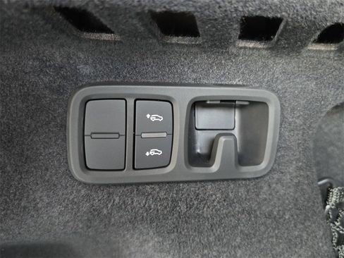 New 2026 Audi RS Q8 performance image 12