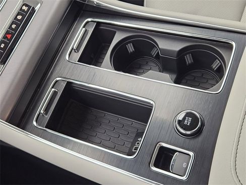 New 2026 Lincoln Aviator Premiere image 19