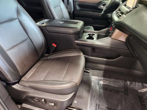 Used 2021 Chevrolet Tahoe High Country w/ Premium Package AWD/4WD image 20