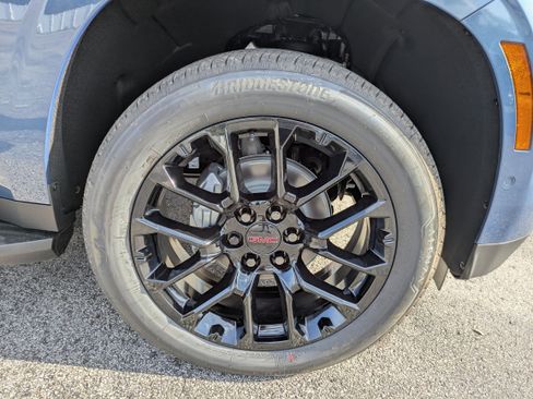 New 2026 GMC Yukon XL Elevation image 12