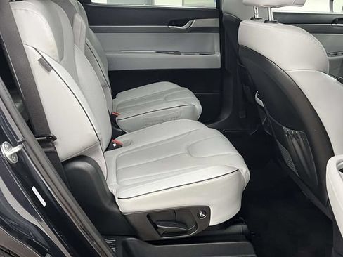Used 2024 Hyundai Palisade SEL FWD image 26