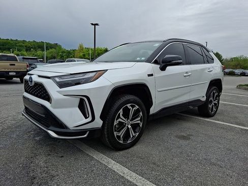 Used 2023 Toyota RAV4 XSE w/ Weather Package AWD/4WD image 3