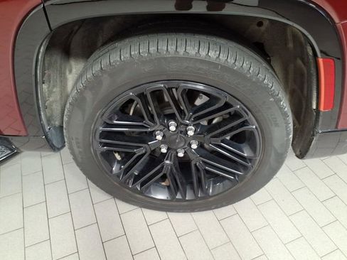 Used 2024 Jeep Wagoneer Series II w/ Convenience Group I AWD/4WD image 8