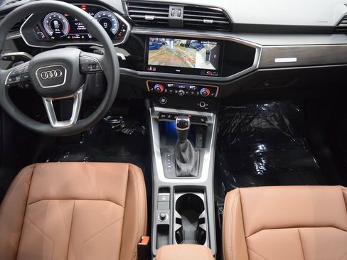 New 2025 Audi Q3 2.0T Premium Plus image 8